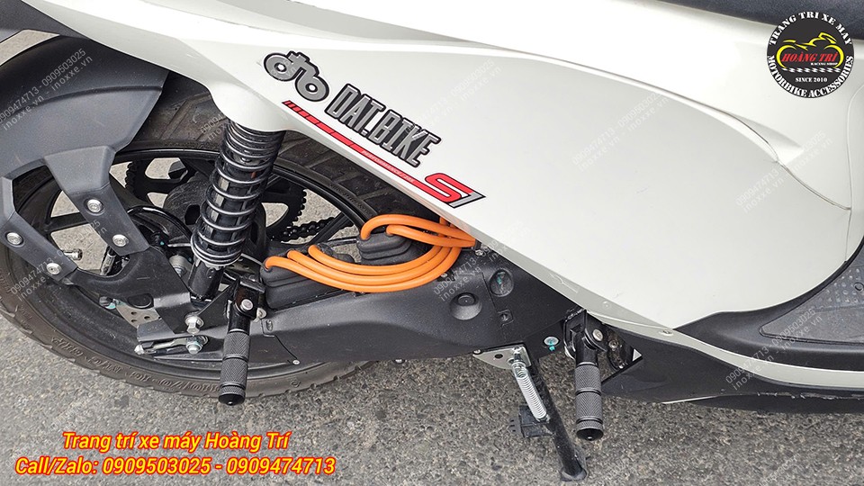 Gác chân phụ xe Datbike Quantum