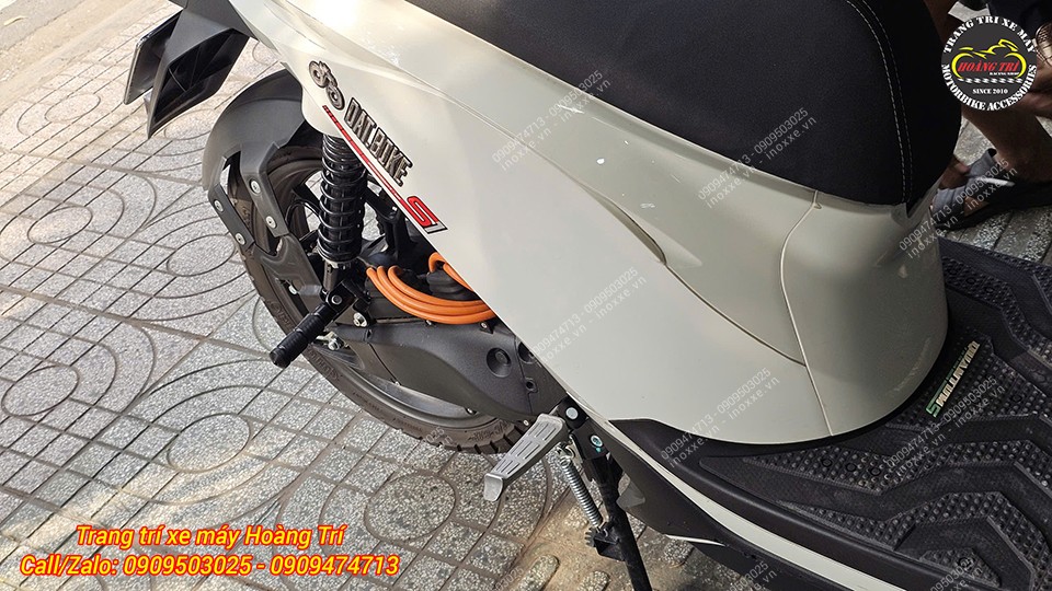 Gác chân phụ xe Datbike Quantum