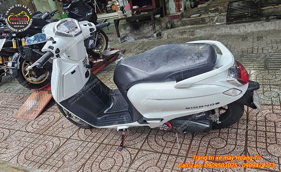 Chân chống nghiêng Piranha Thái Lan