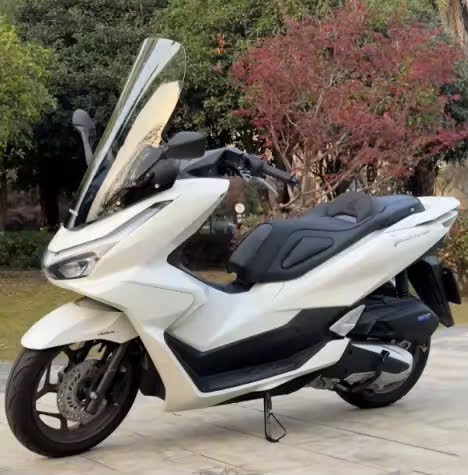 Kính chắn gió cao PCX 160 2025-2026