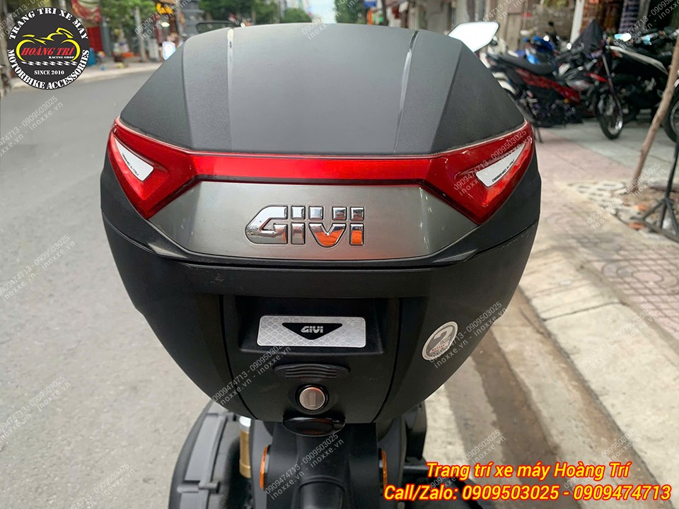 Thùng Givi C30N
