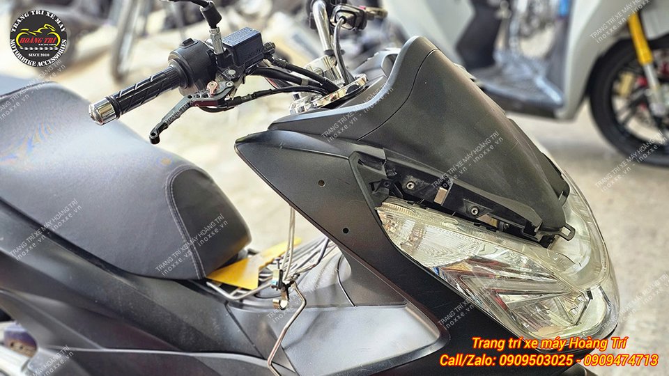 Kính hậu gập tích hợp Sinhan độ cho xe PCX