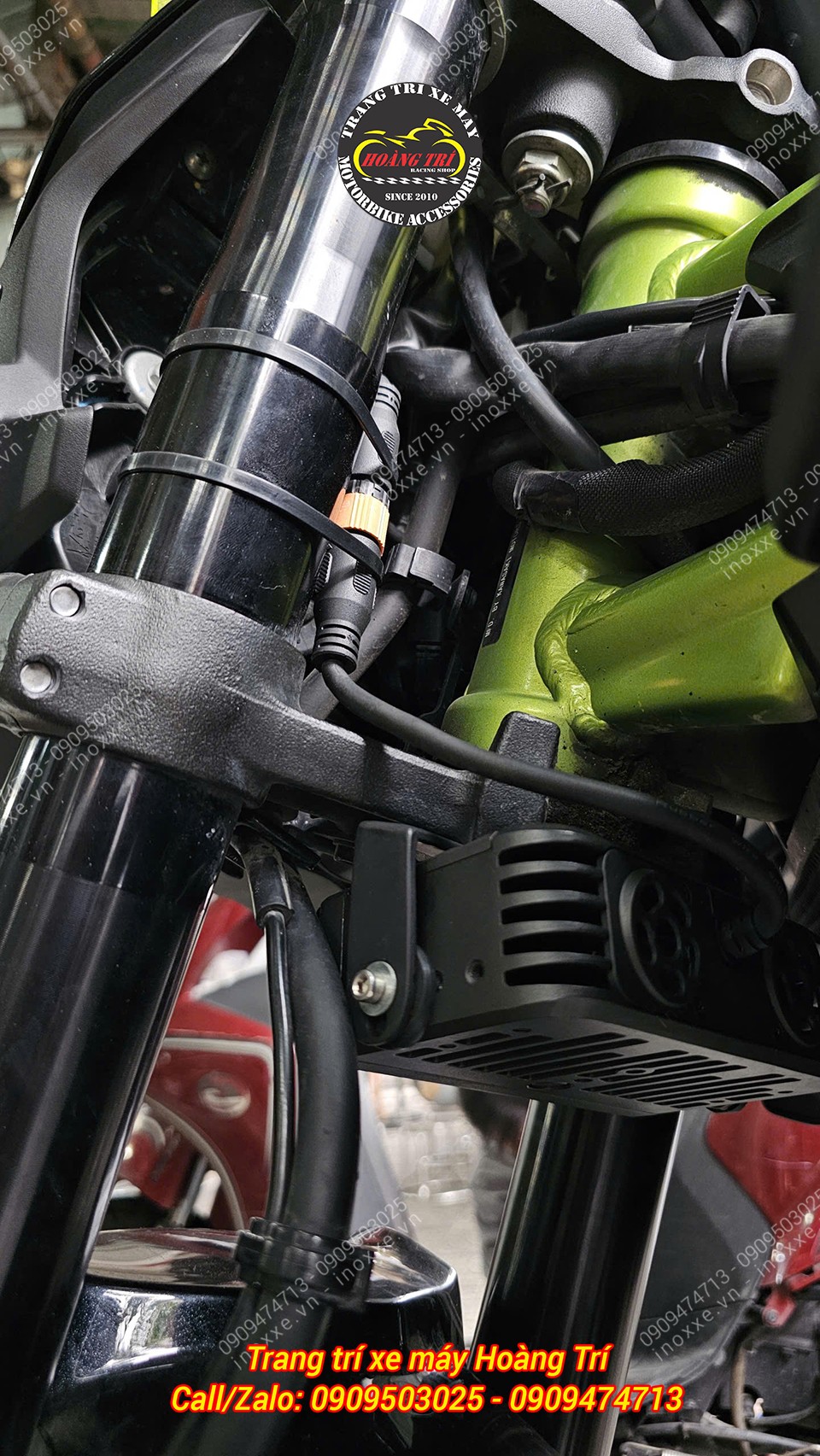 Đèn trợ sáng Aozoom Extra 3