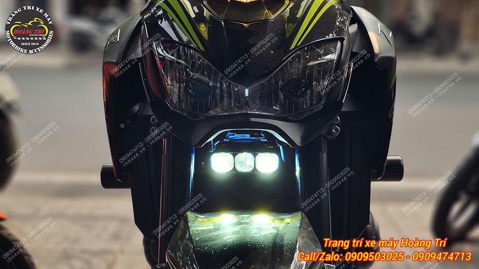 Đèn trợ sáng Aozoom Extra 3