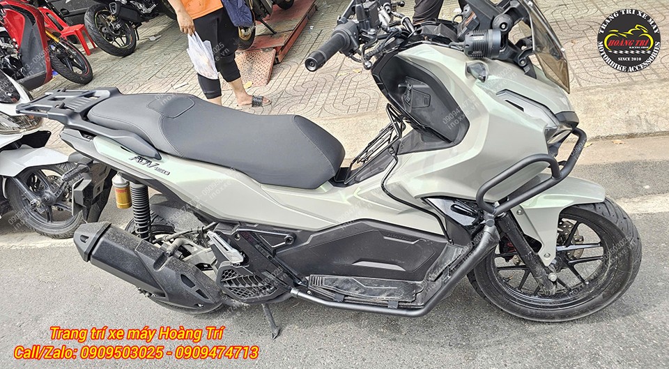 Baga giữa 10 ly ADV 150 đen mờ