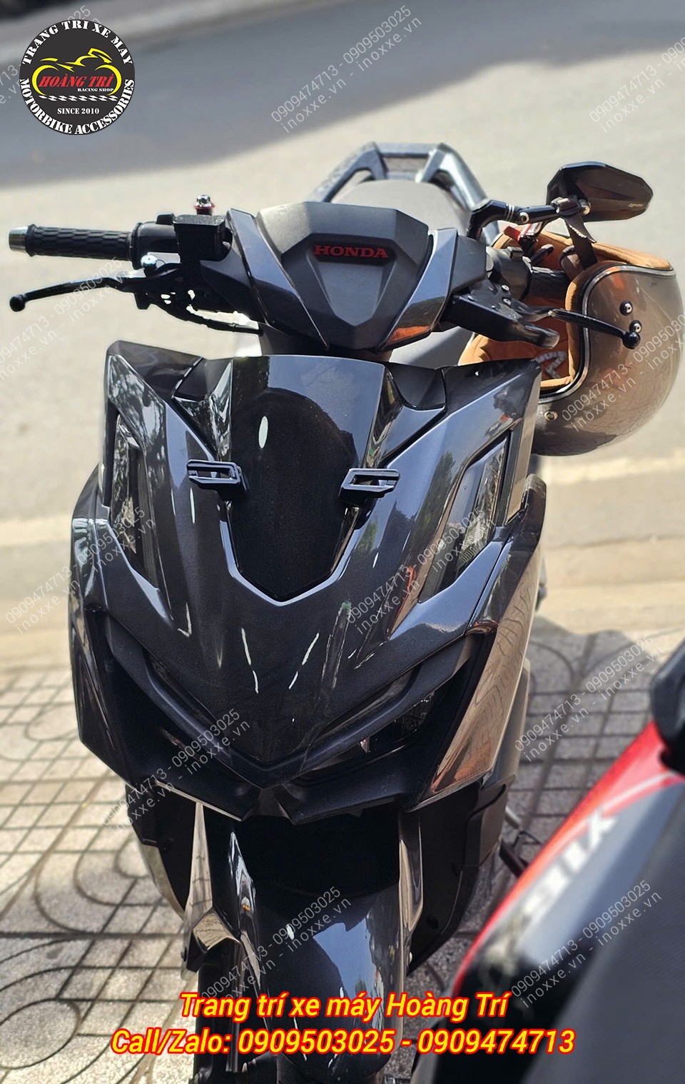 Mão chắn gió trong suốt Vario 160 - HT