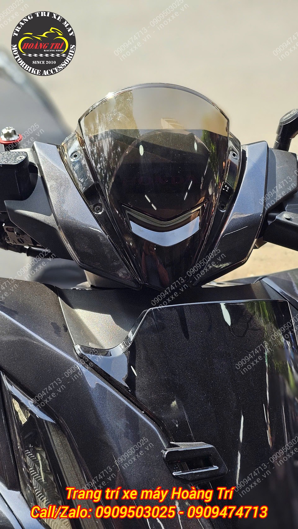 Mão chắn gió trong suốt Vario 160 - HT