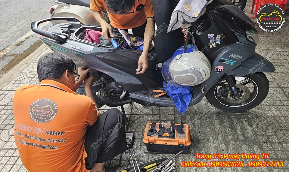 Gác chân phụ HTR độ cho xe Yamaha Freego