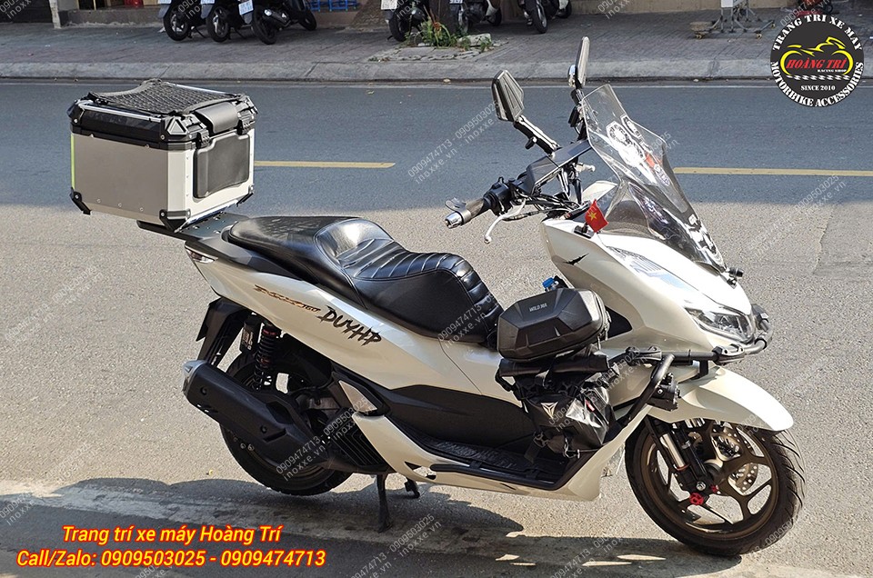 Ốp cản sau nhôm đúc nguyên khối PCX 160