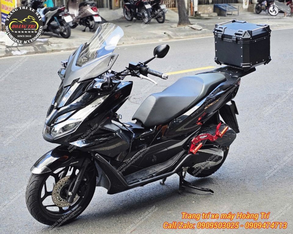 Ốp cản sau nhôm đúc nguyên khối PCX 160