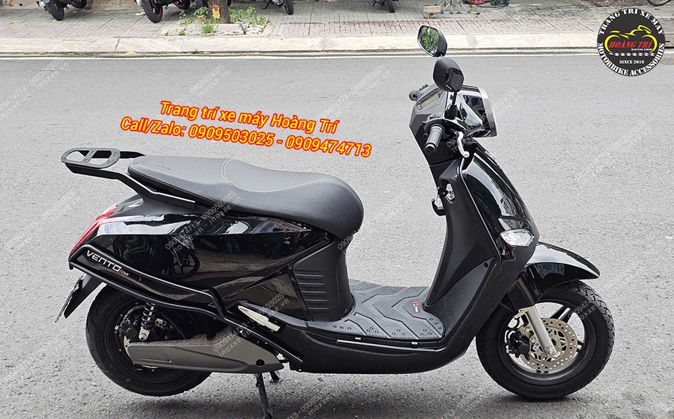 Thảm để chân xe máy điện Vento