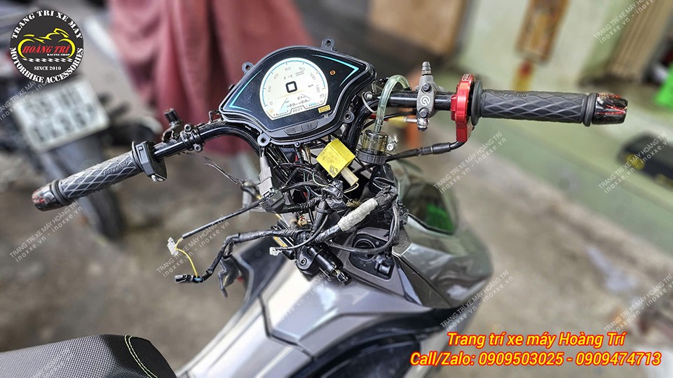 Độ đồng hồ Vespa full LCD cho xe Airblade