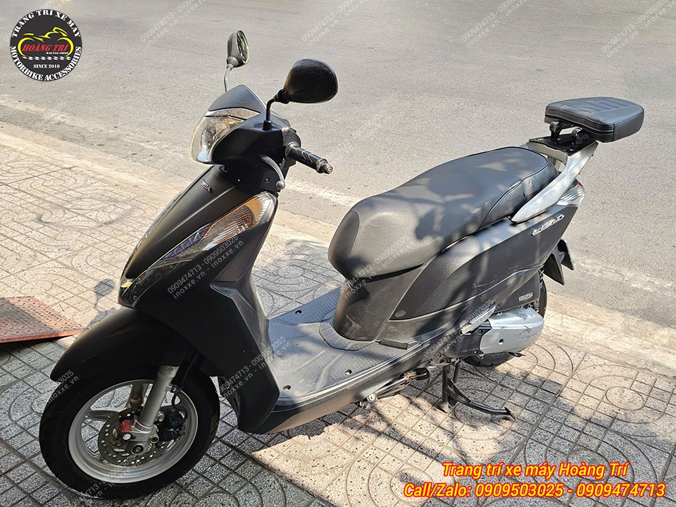 Baga sau tựa lưng Honda Lead bật / gấp 2 chiều