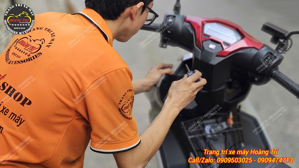 Lắp đèn trợ sáng cho xe Airblade