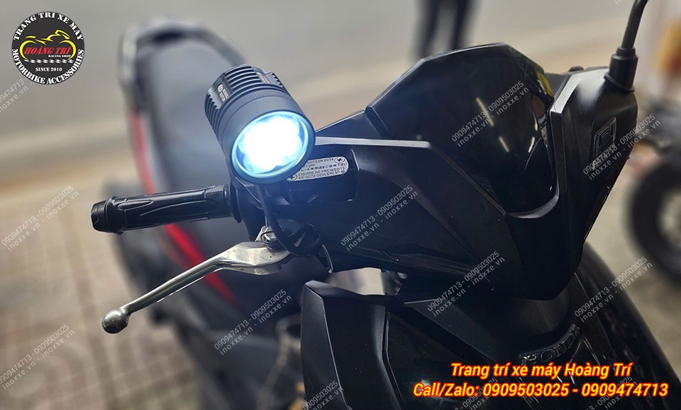 Lắp đèn trợ sáng cho xe Airblade