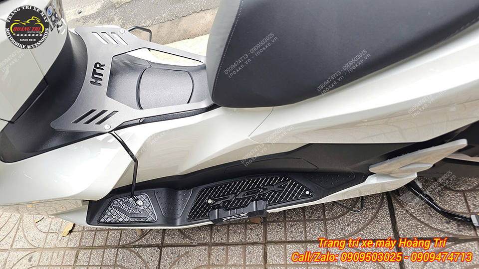 Thảm để chân PCX 160 2025 nhôm CNC