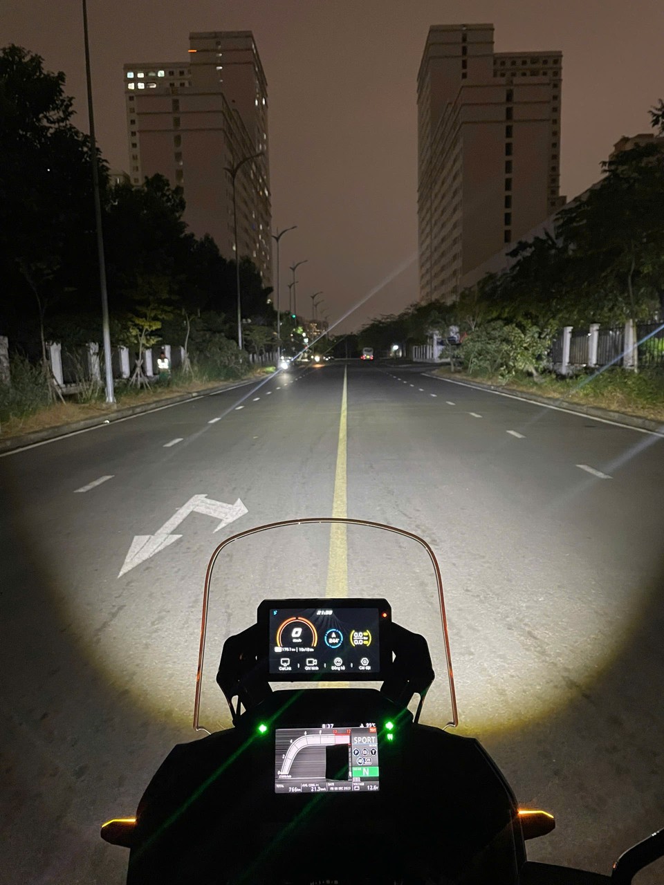 Đèn trợ sáng Kewig K11