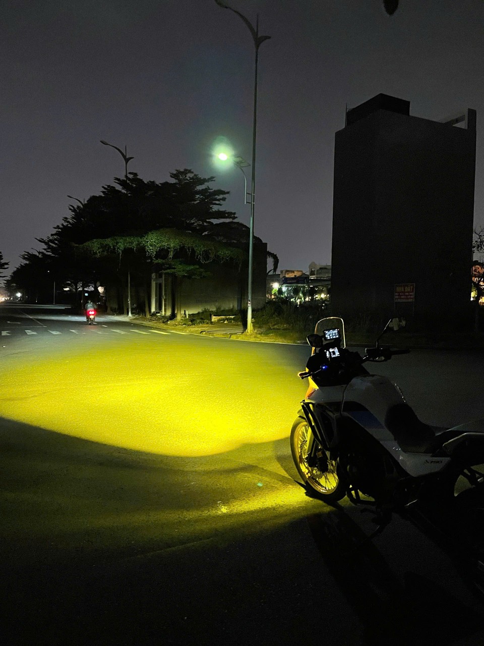 Đèn trợ sáng Kewig K11