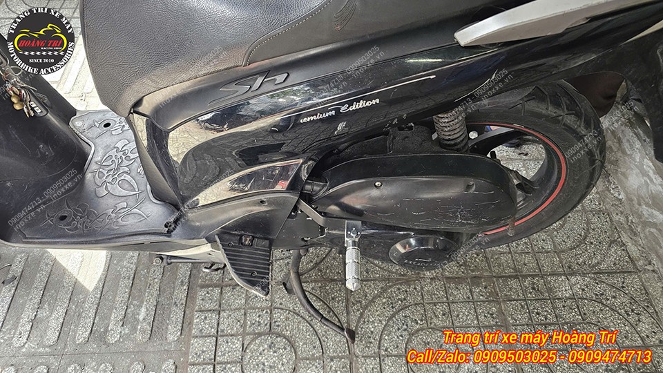Gác chân phụ xe Sh