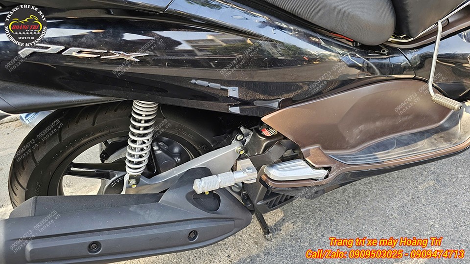 Gác chân phụ xe PCX