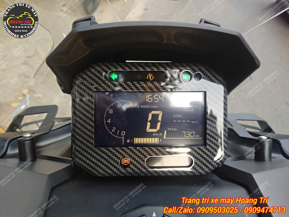 Ốp trang trí đồng hồ ADV 160 vân carbon