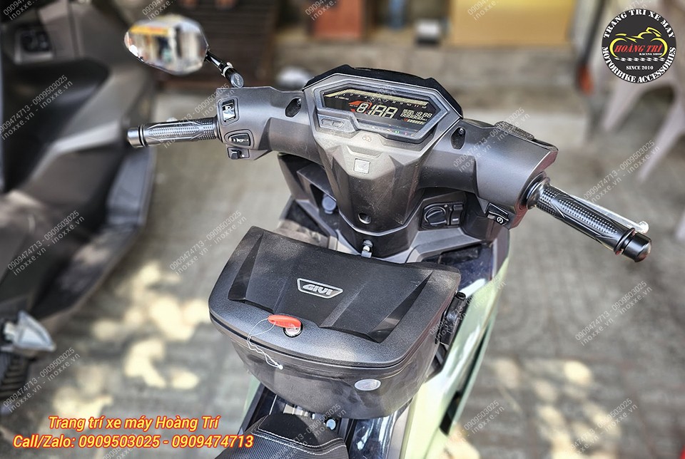 Thùng giữa Givi lắp cho xe Winner R