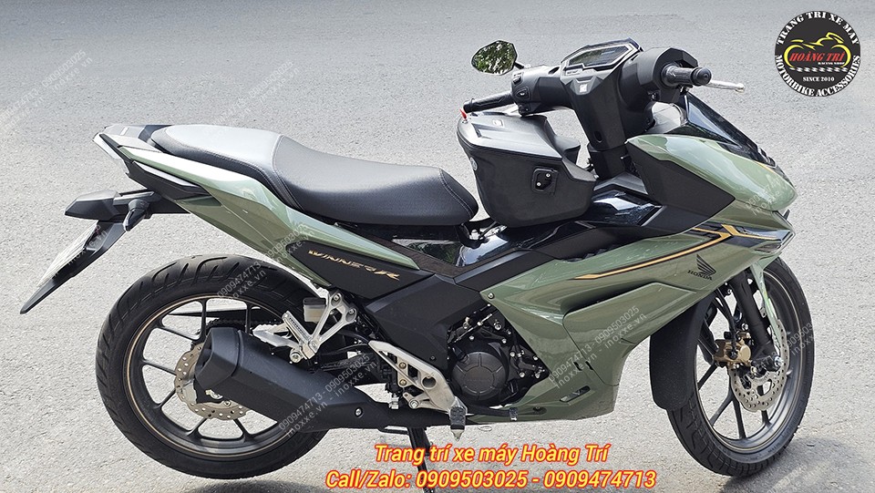 Thùng giữa Givi lắp cho xe Winner R