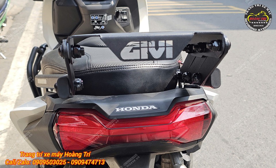 Baga trượt ADV 160 chính hãng Givi