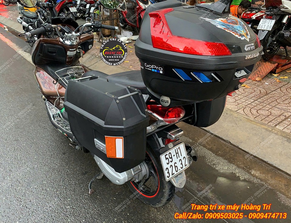 Thùng hông Givi cho xe PCX