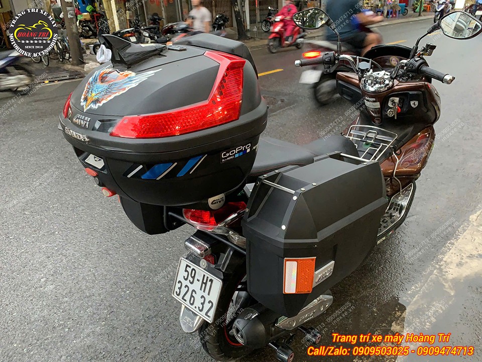 Thùng hông Givi cho xe PCX