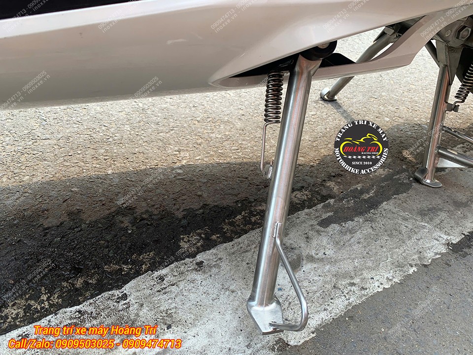 Chân chống inox cho xe SH Việt Nam