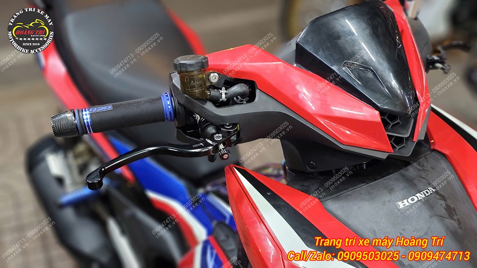 Tay thắng dầu Adelin PX1R - bên phải