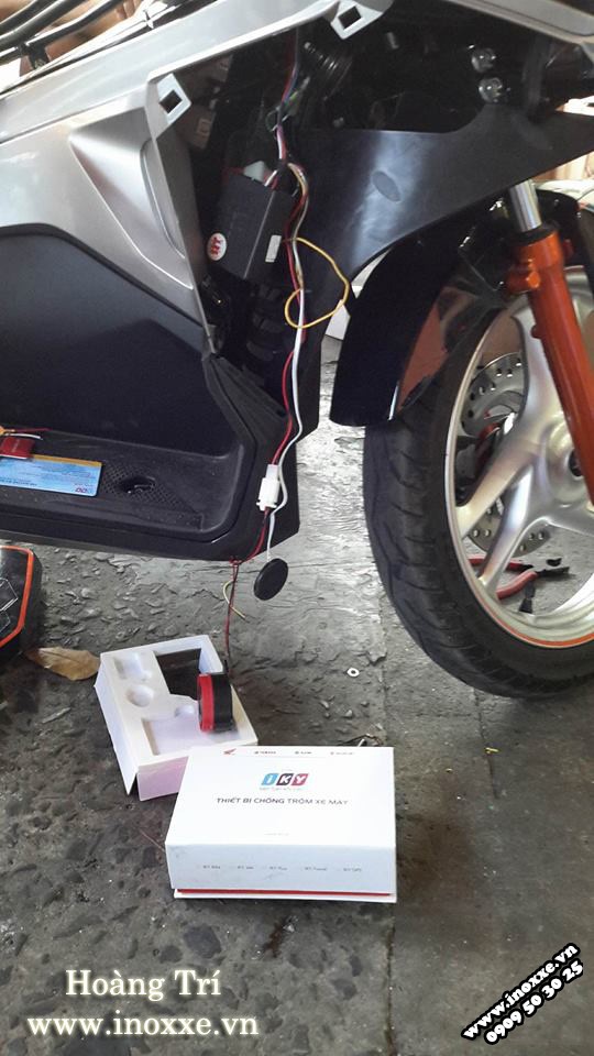 Khóa chống trộm Iky Bike 1.1 tích hợp Remote lắp xe Air Blade 2016