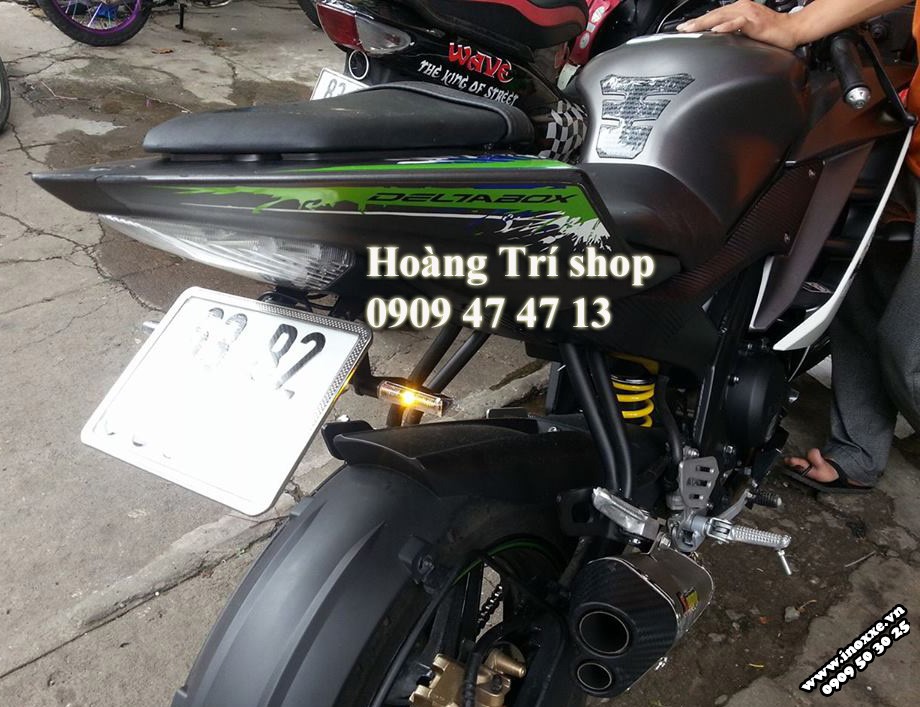 Xi nhan sau xe Yamaha R15