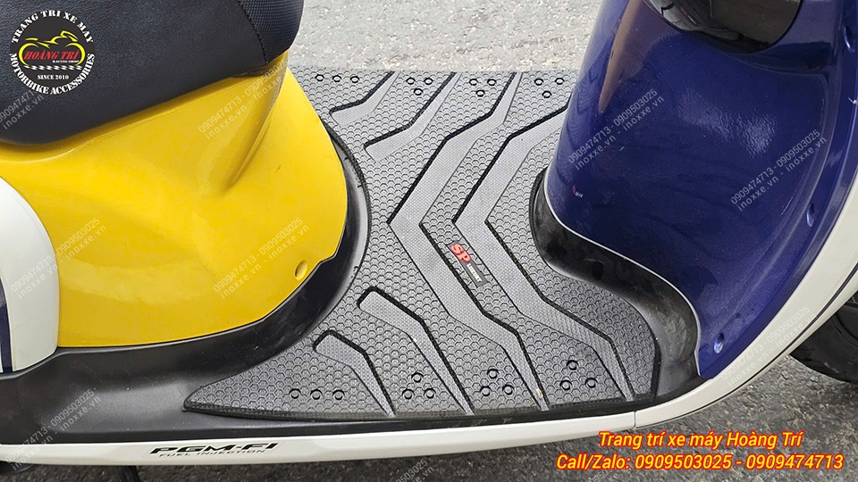 Thảm lót chân cao su Scoopy